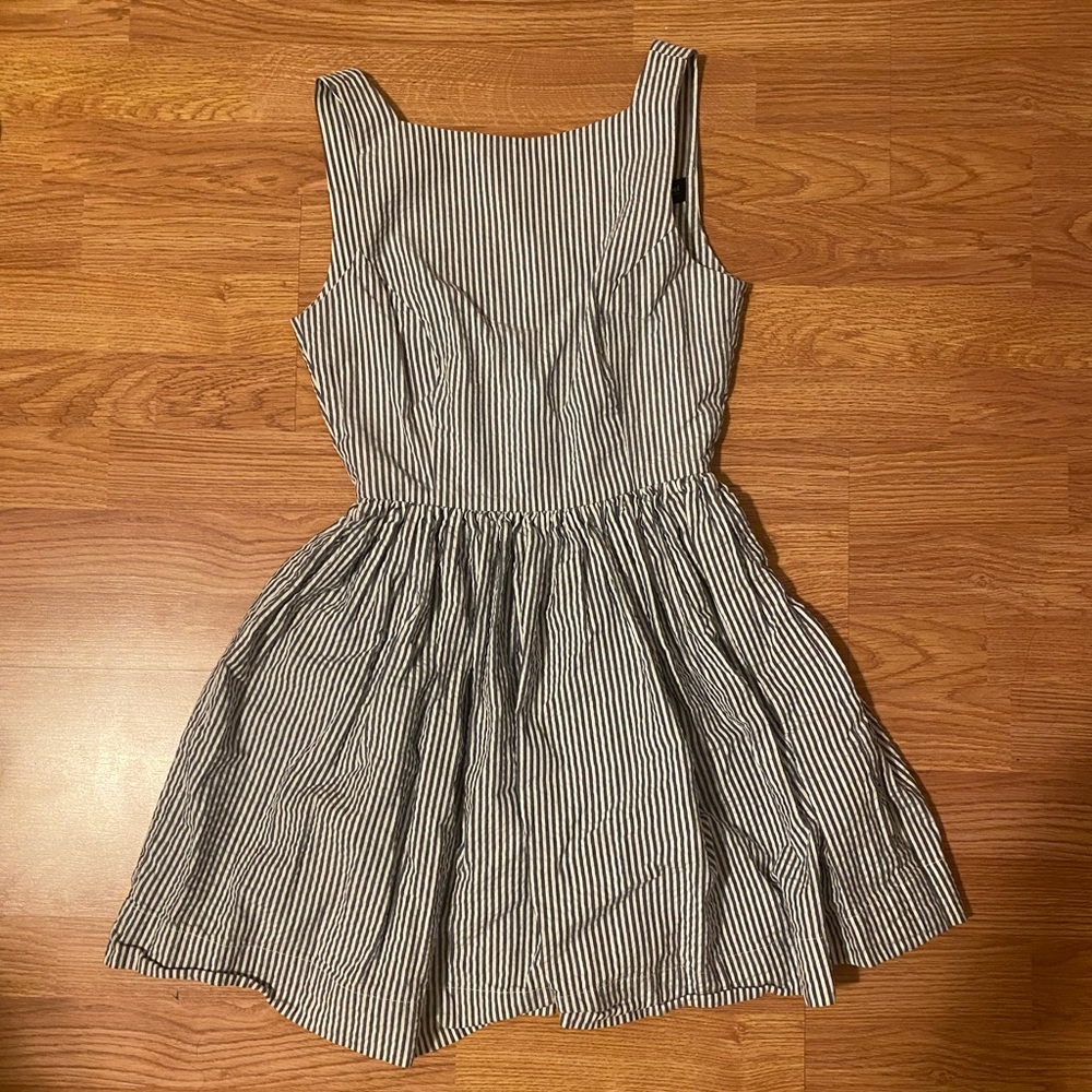 American Apparel Lola dress in blue seersucker XS